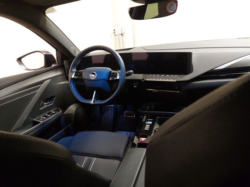 Opel Astra ST 1.2 Turbo automatik GS Line • AHK • 360° kamera, fotografija 17