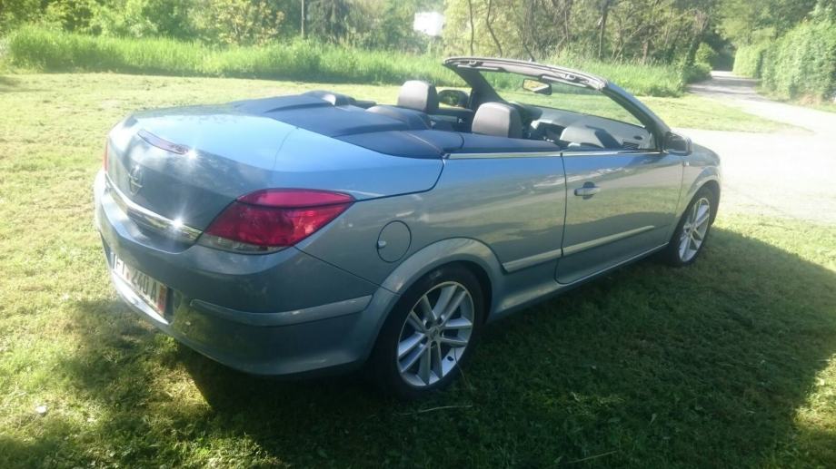 Opel astra twin top