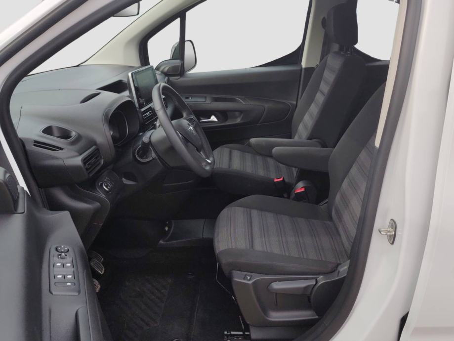 OPEL COMBO 1.5 BlueHDi 130 KS INNOVATION 7 SJEDALA *VOZILO S JAMSTVOM*, fotografija 12