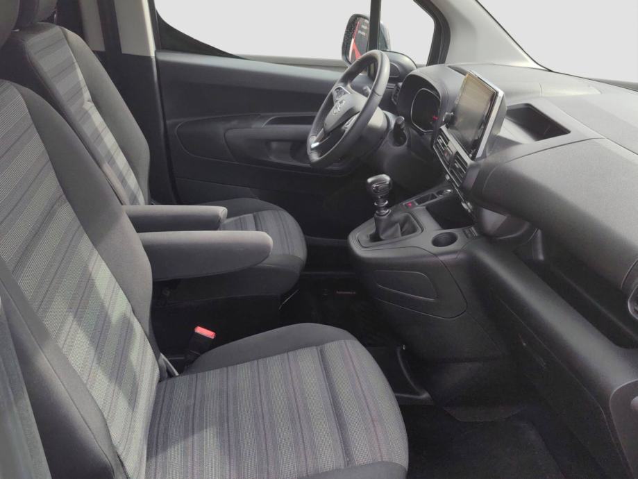 OPEL COMBO 1.5 BlueHDi 130 KS INNOVATION 7 SJEDALA *VOZILO S JAMSTVOM*, fotografija 13