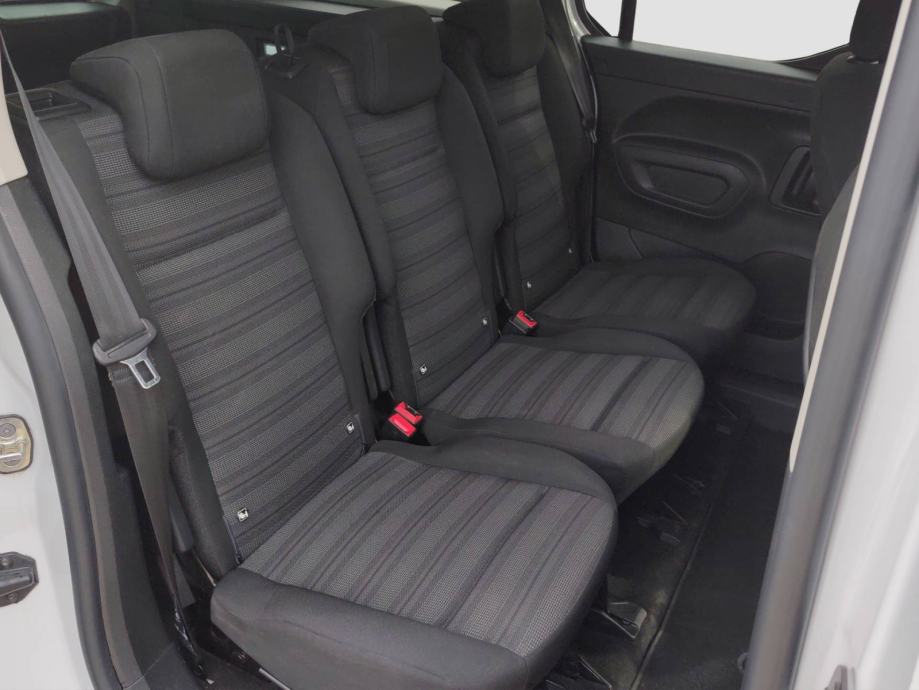 OPEL COMBO 1.5 BlueHDi 130 KS INNOVATION 7 SJEDALA *VOZILO S JAMSTVOM*, fotografija 19