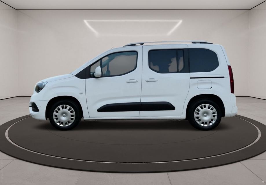 Opel Combo 1.5D – PANORAMA – VUČNA KUKA – HEAD-UP DISPLAY – 1. VLASNIK, fotografija 6