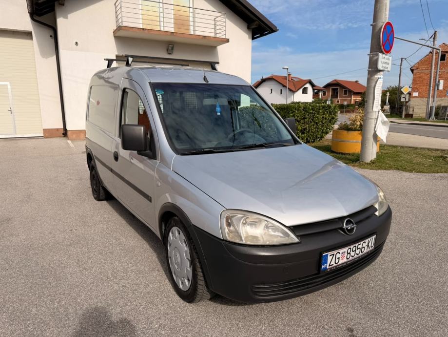 Opel Combo 1,7 CDTI KLIMA AUTO ODLICAN, fotografija 2