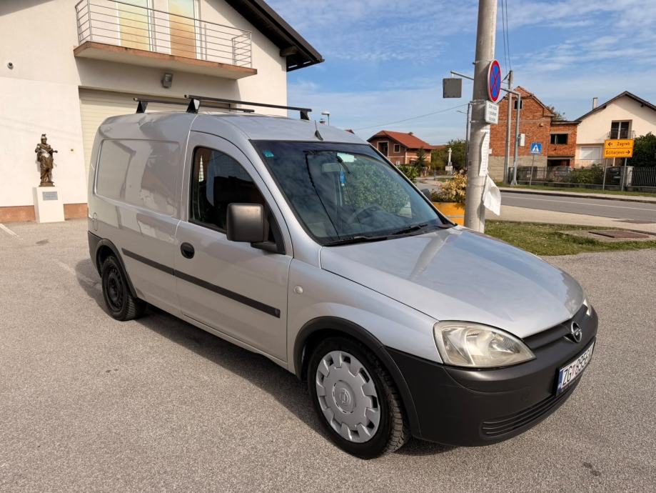 Opel Combo 1,7 CDTI KLIMA AUTO ODLICAN, fotografija 3