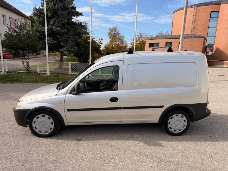 Opel Combo 1,7 CDTI KLIMA AUTO ODLICAN, fotografija 6