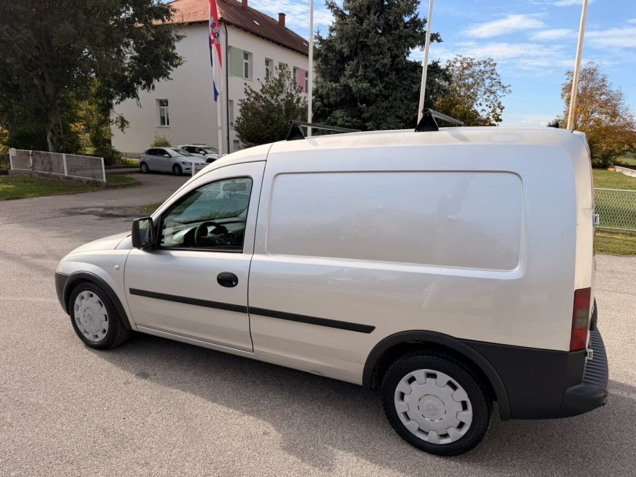 Opel Combo 1,7 CDTI KLIMA AUTO ODLICAN, fotografija 8