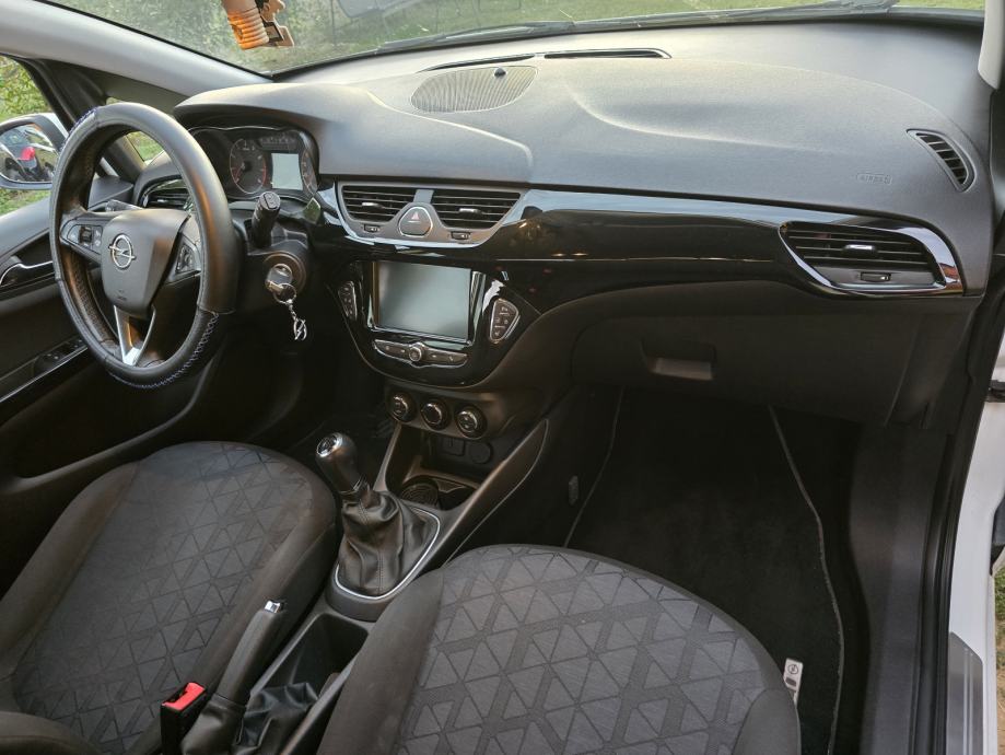 Opel Corsa 1,0 Turbo, fotografija 10