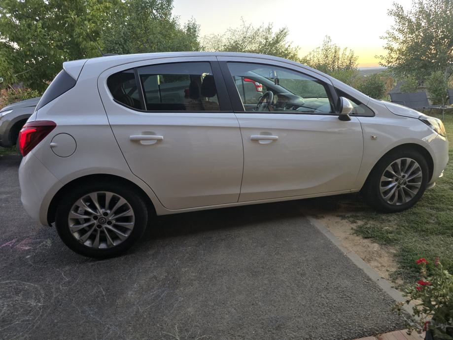 Opel Corsa 1,0 Turbo, fotografija 5