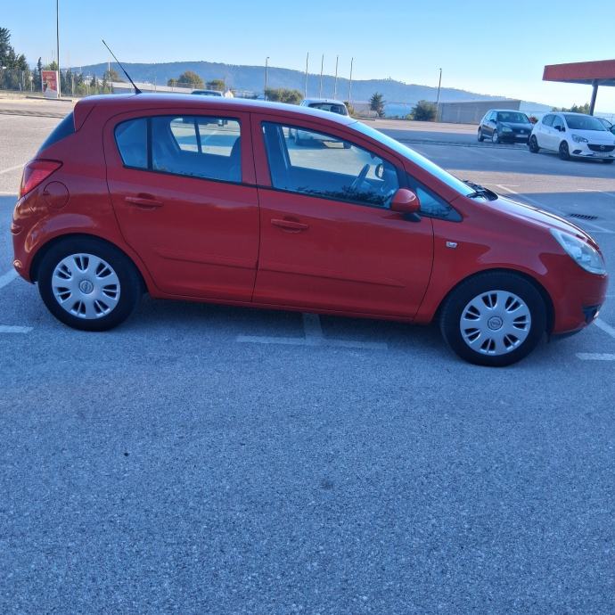 Opel Corsa 1,2 16V - 1.VL. - SAMO 81.000km - KAO NOVA -REG. DO 7/2027g, fotografija 3
