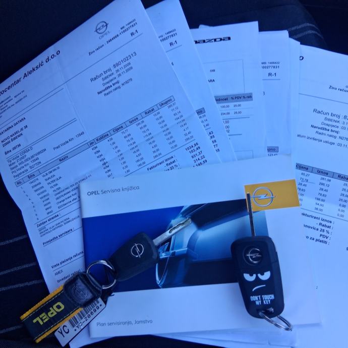 Opel Corsa 1,2 16V - 1.VL. - SAMO 81.000km - KAO NOVA -REG. DO 7/2027g, fotografija 9
