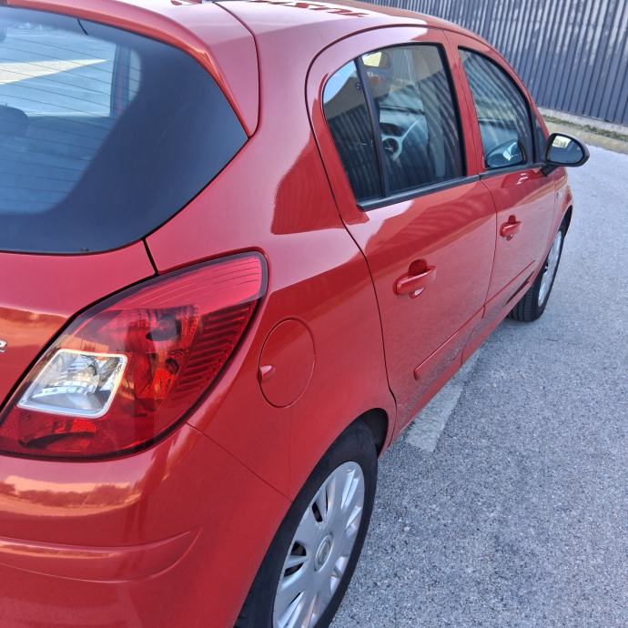 Opel Corsa 1,2 16V - 1.VL. - SAMO 81.000km - KAO NOVA -REG. DO 7/2027g, fotografija 8