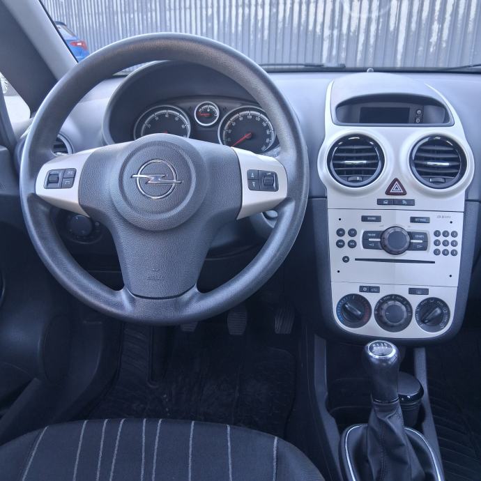 Opel Corsa 1,2 16V - 1.VL. - SAMO 81.000km - KAO NOVA -REG. DO 7/2027g, fotografija 13