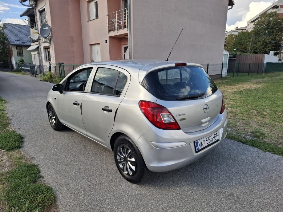 Opel Corsa 1,2 i 16V od 1vlasnika, pogled izvana - slika 5