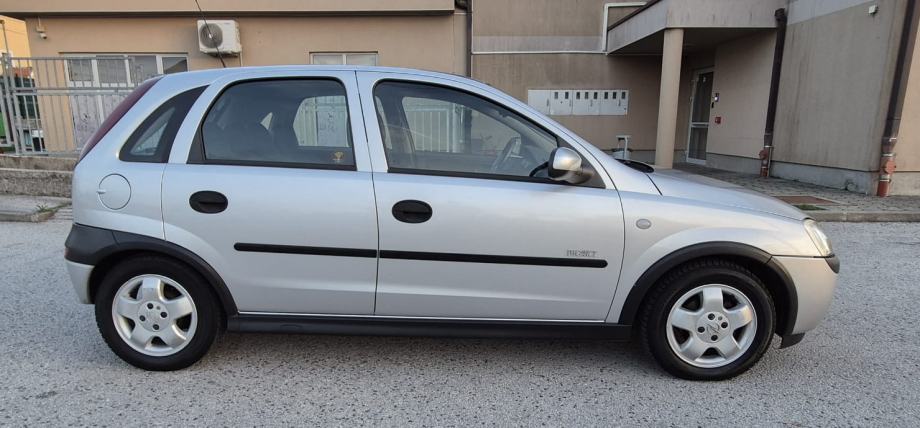 OPEL CORSA 1.2 16V AUTOMATIK – 180.000 km, fotografija 9