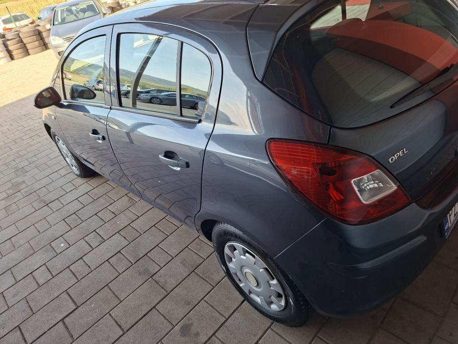Opel Corsa 1,2 16V REGISTRIRAN 6/27, fotografija 3