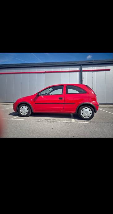 Opel Corsa 1,2 16V-Registrirana, fotografija 3