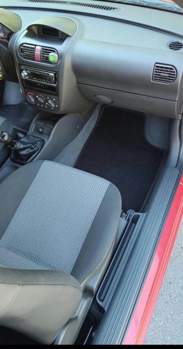 Opel Corsa 1,2 16V-Registrirana, fotografija 8