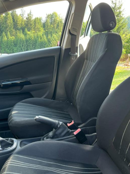 Opel Corsa 1,2 16V, fotografija 6