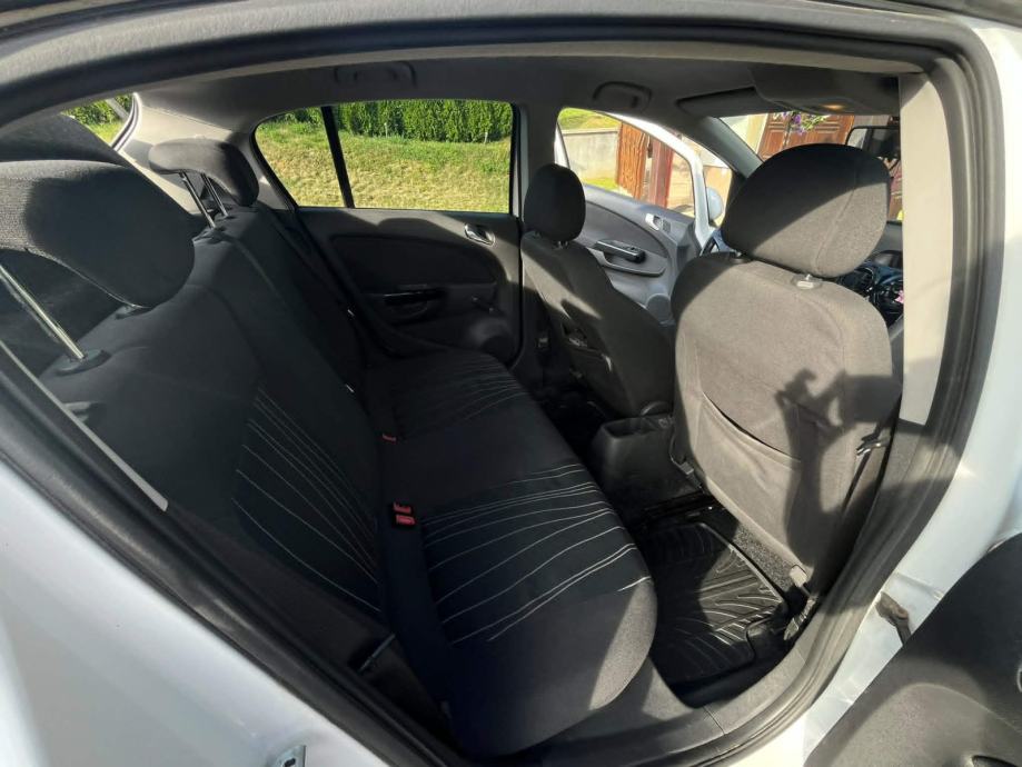 Opel Corsa 1,2 16V, fotografija 9