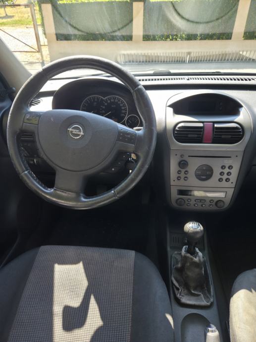 Opel Corsa 1,2 16V, fotografija 7