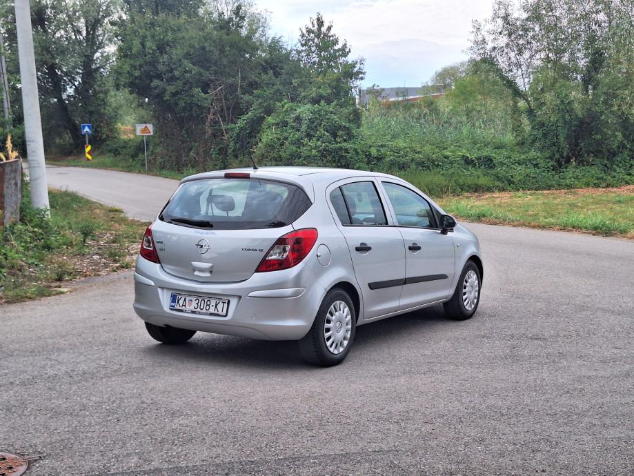 Opel Corsa 1,2 16V, fotografija 5