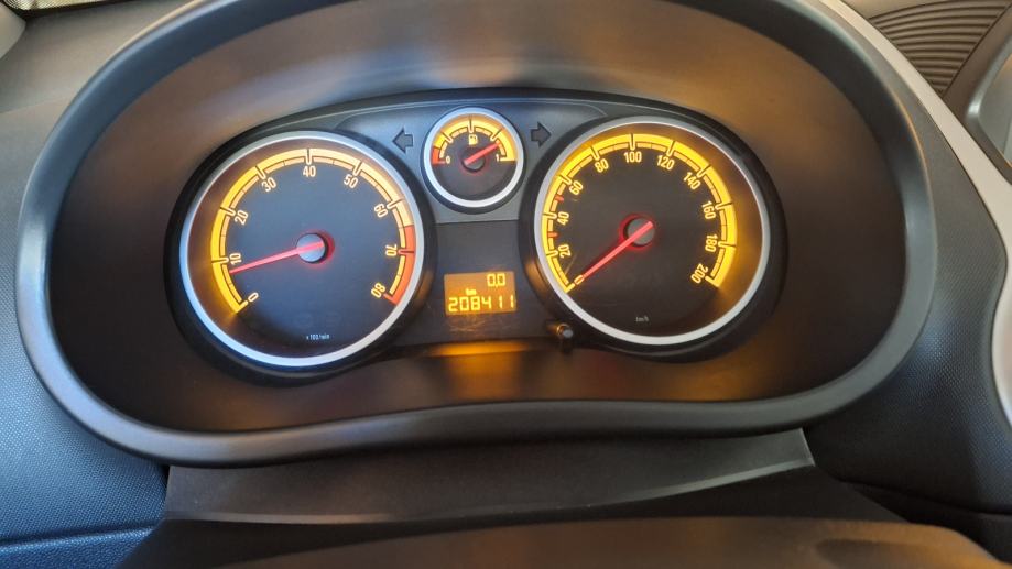 Opel Corsa 1,2 16V, fotografija 6