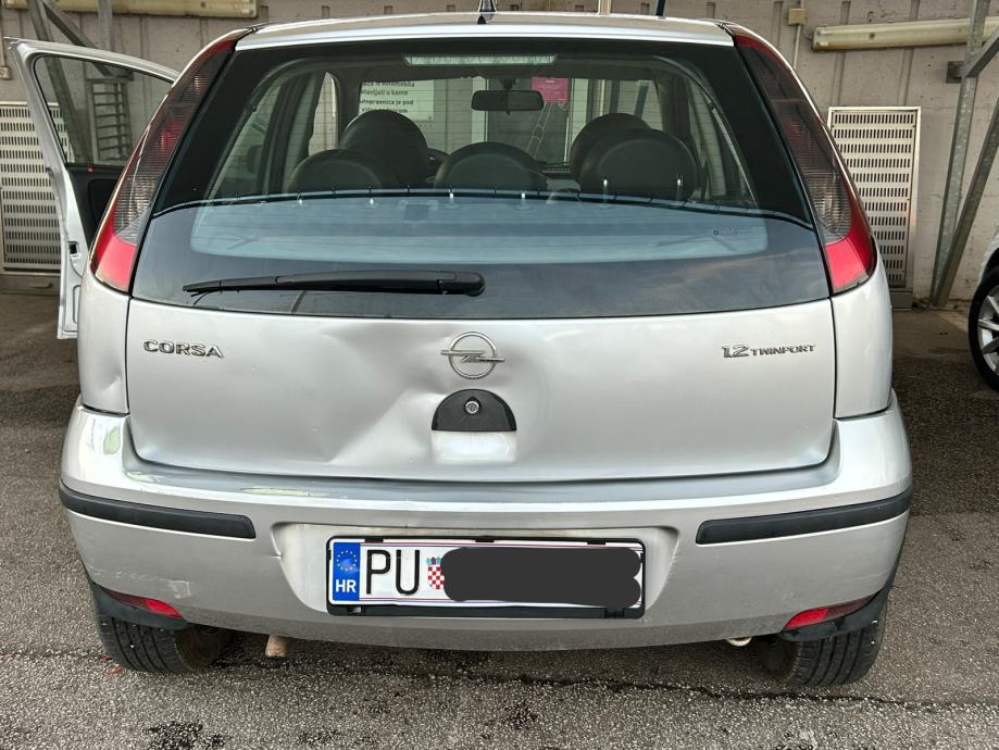 Opel Corsa 1,2 16V, fotografija 3