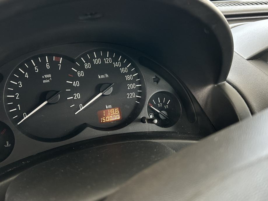Opel Corsa 1,2 16V, fotografija 6