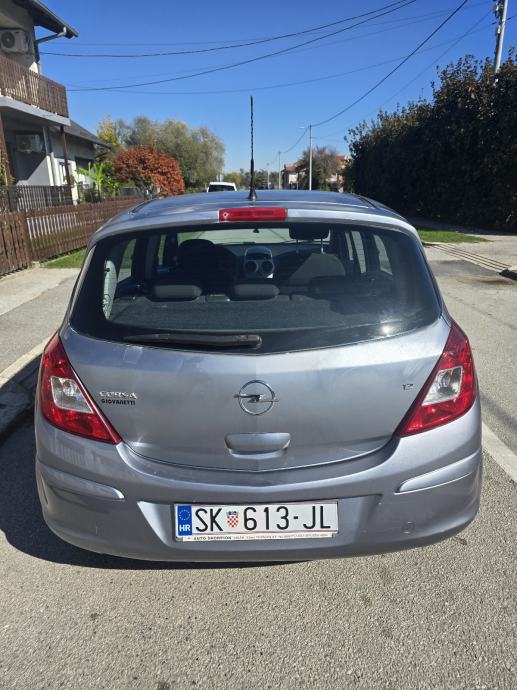 Opel Corsa 1,2 16V, fotografija 4