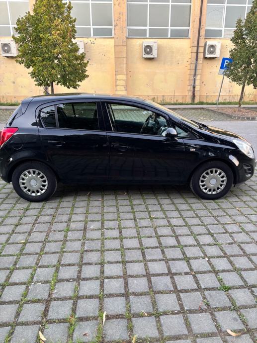 Opel Corsa 1,2 16V, fotografija 3