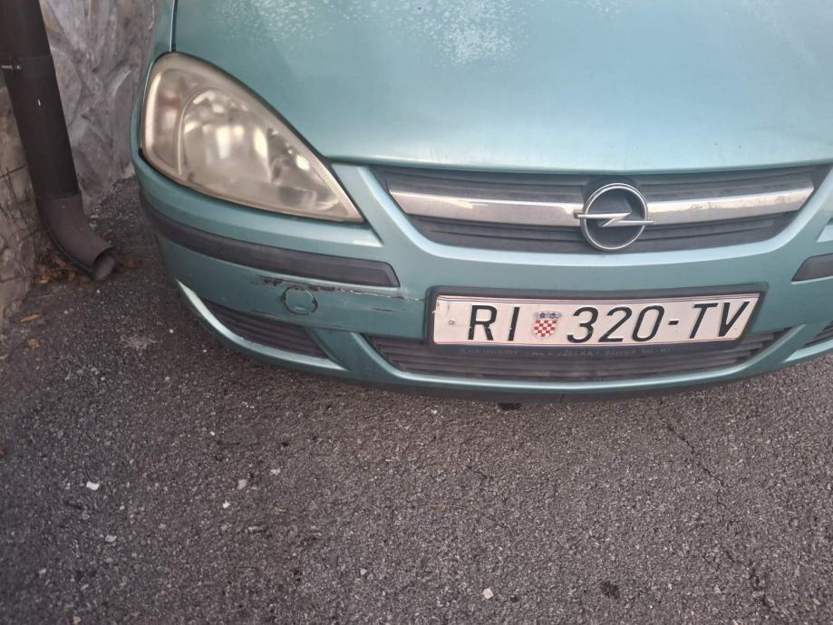 Opel Corsa 1,2 16V, fotografija 2