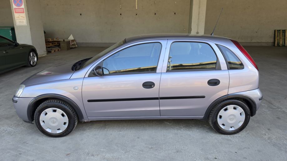 Opel Corsa 1,2 ---AUTOMATSKA KLIMA---200000 KM, fotografija 7