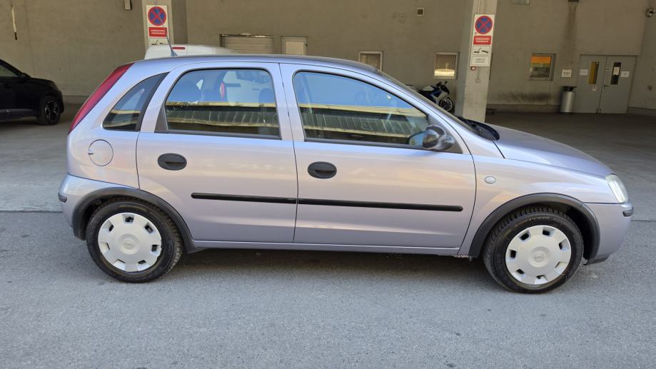 Opel Corsa 1,2 ---AUTOMATSKA KLIMA---200000 KM, fotografija 14