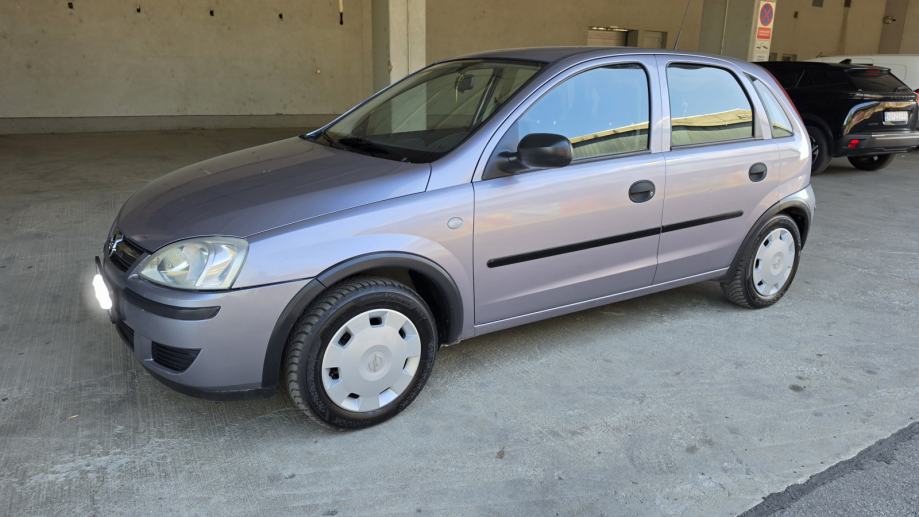 Opel Corsa 1,2 ---AUTOMATSKA KLIMA---200000 KM, fotografija 5