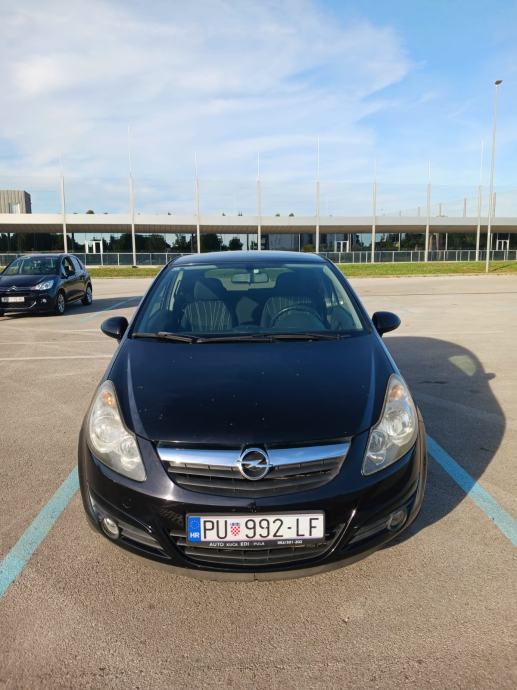 Opel Corsa 1.2 benzin – 2011. – 177.000 km – 3.400 €, fotografija 4