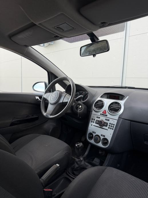 OPEL CORSA 1.2 *COSMO* *HR VOZILO* *REDIZAJN* *REG 03/27*, fotografija 14
