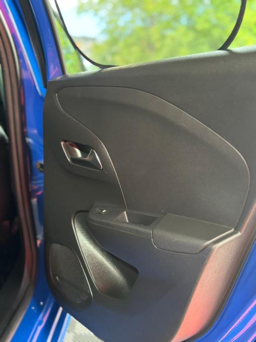 Opel Corsa 1,2 Turbo Elegance, fotografija 4
