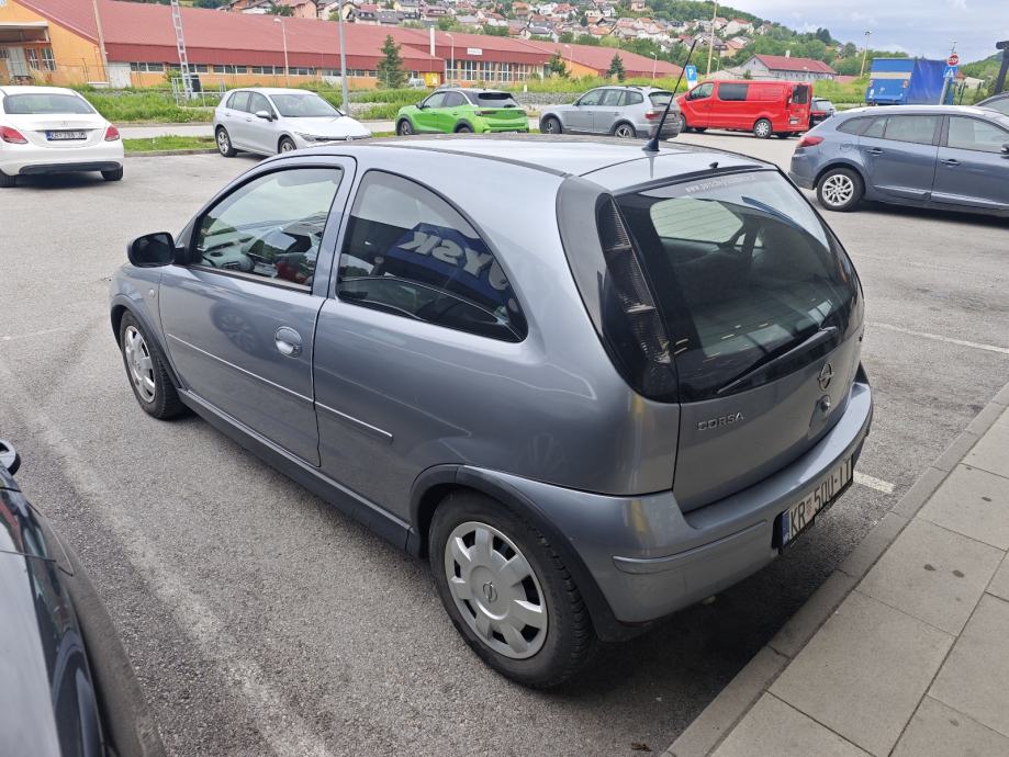 Opel Corsa 1,2 TVIN sport, fotografija 4