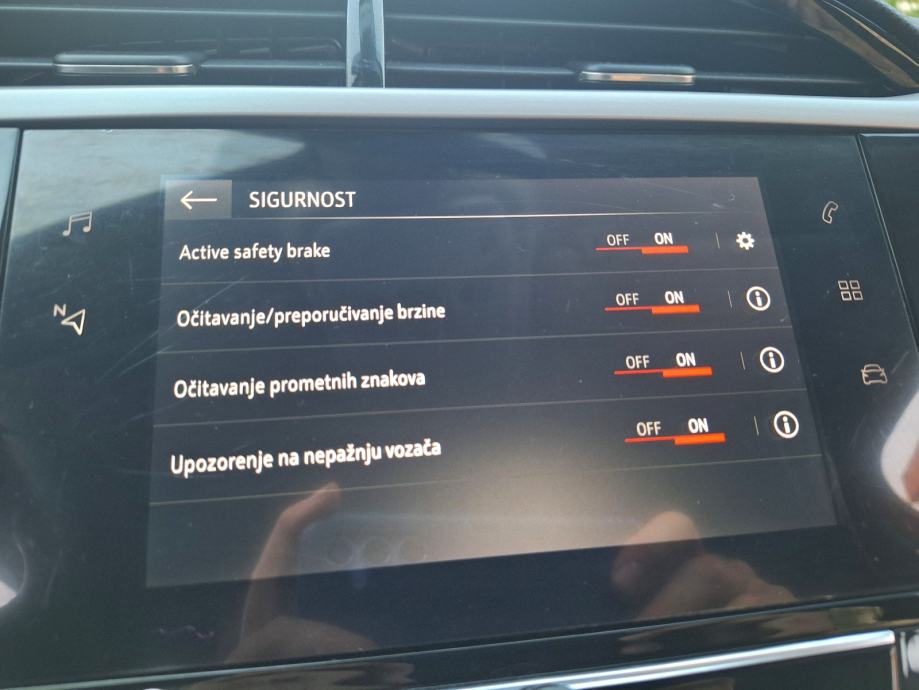 Opel Corsa 1,2i,HR servisna,kamera,radar,PDC,PISM.JAMSTVO 1 GOD, fotografija 17