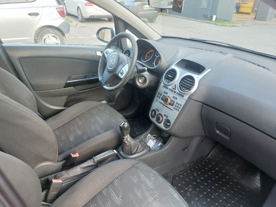 Opel Corsa 1.3 CDTI 2014 g** Reg 1 godinu 10/27**akcija**, fotografija 8