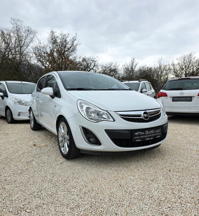 Opel Corsa 1,3 CDTI COSMO-FULL OPREMA 123500km, fotografija 3