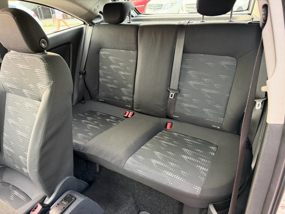 Opel Corsa 1,3 CDTI-KLIMA-NEMA 5% PRIJENOSA-KARTICE-, fotografija 13