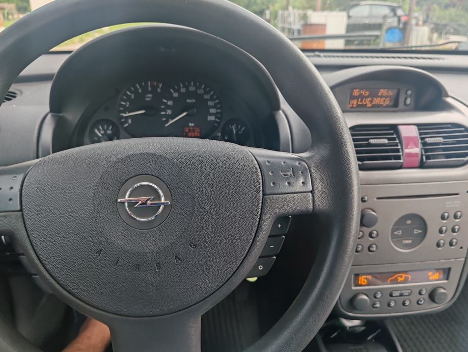 Opel Corsa 1,3 CDTI, fotografija 11