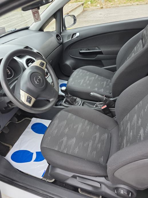 Opel Corsa 1,3 CDTI reg. 06/27, fotografija 7