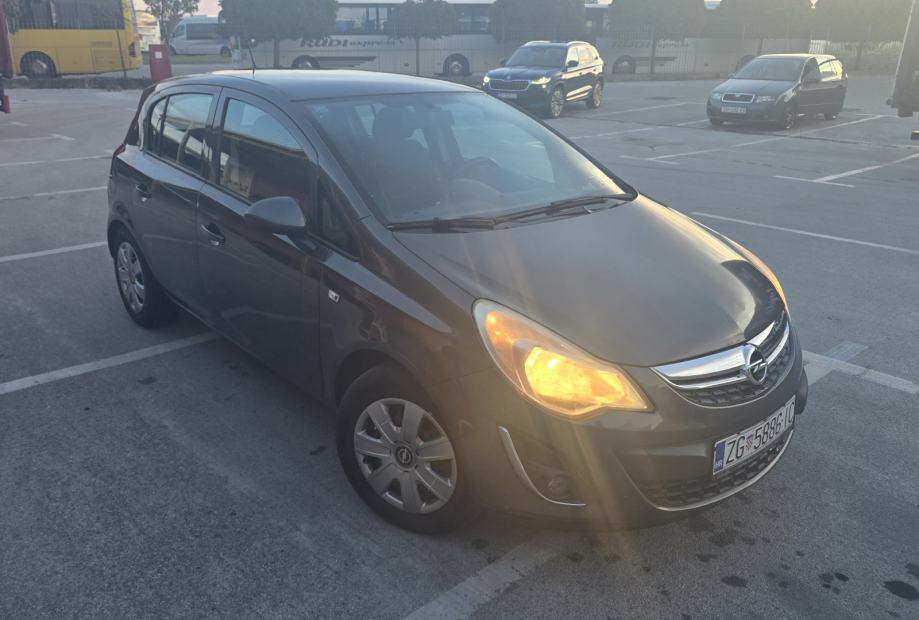 Opel Corsa 1,3 CDTI, fotografija 3