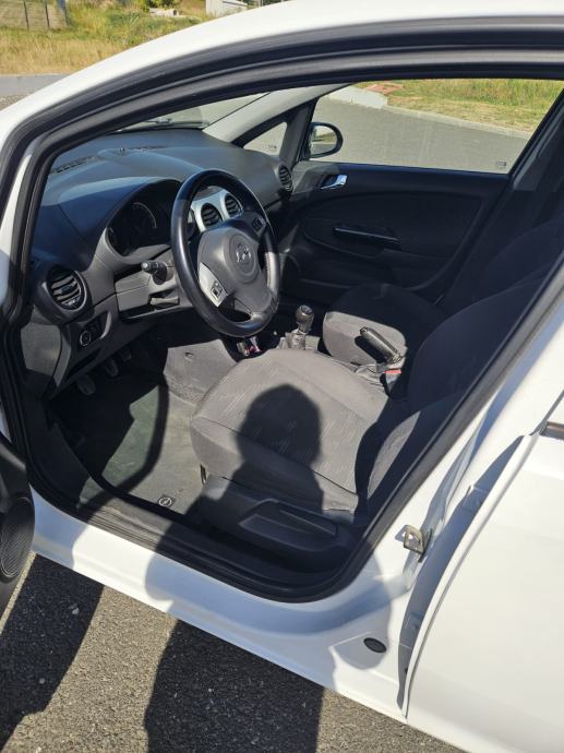Opel Corsa 1,3 CDTI, fotografija 6