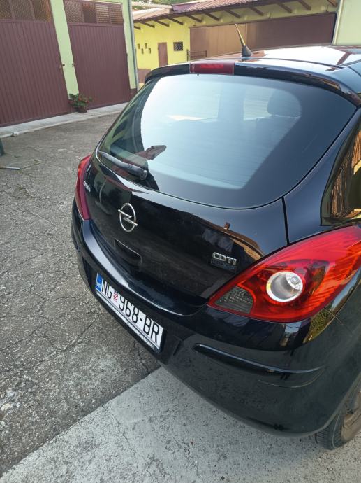 Opel Corsa 1,3 CDTI, fotografija 2