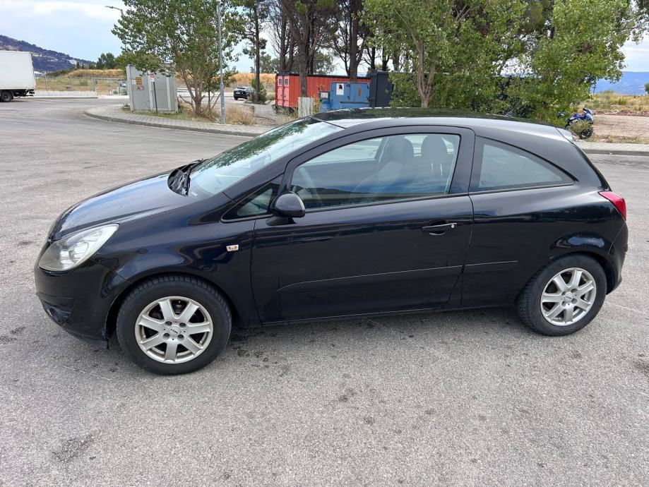 Opel Corsa 1.3 cdti, fotografija 2
