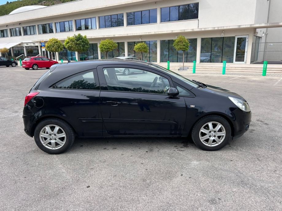 Opel Corsa 1.3 cdti, fotografija 4
