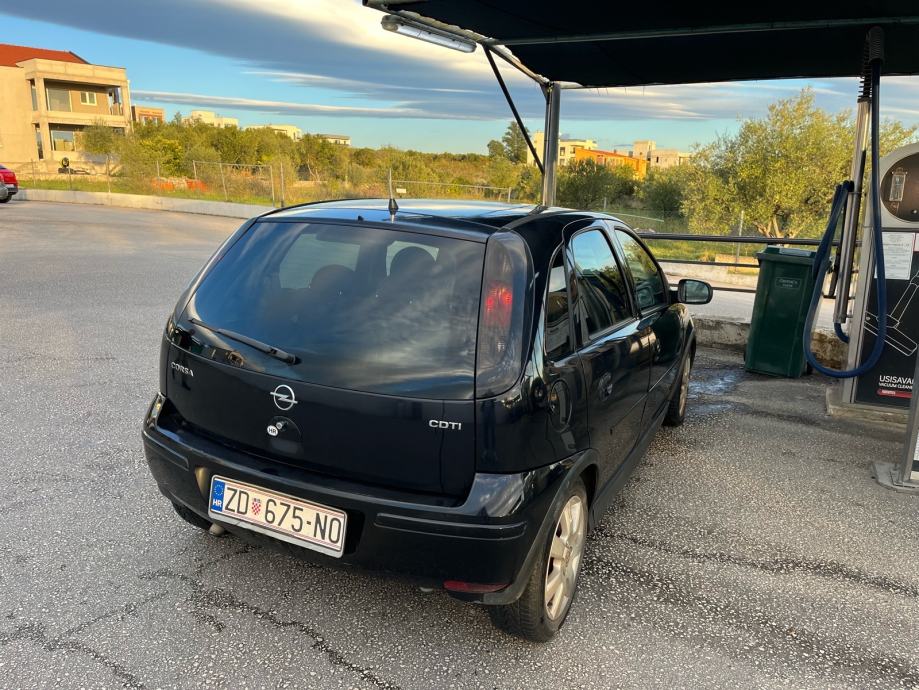 Opel Corsa 1,3 CDTI Klima, MF volan, El. Podizači, fotografija 5